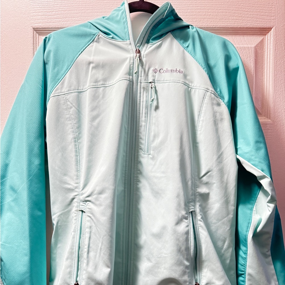 Women’s Columbia jacket